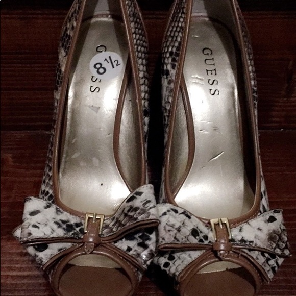 Heels - Picture 2 of 4